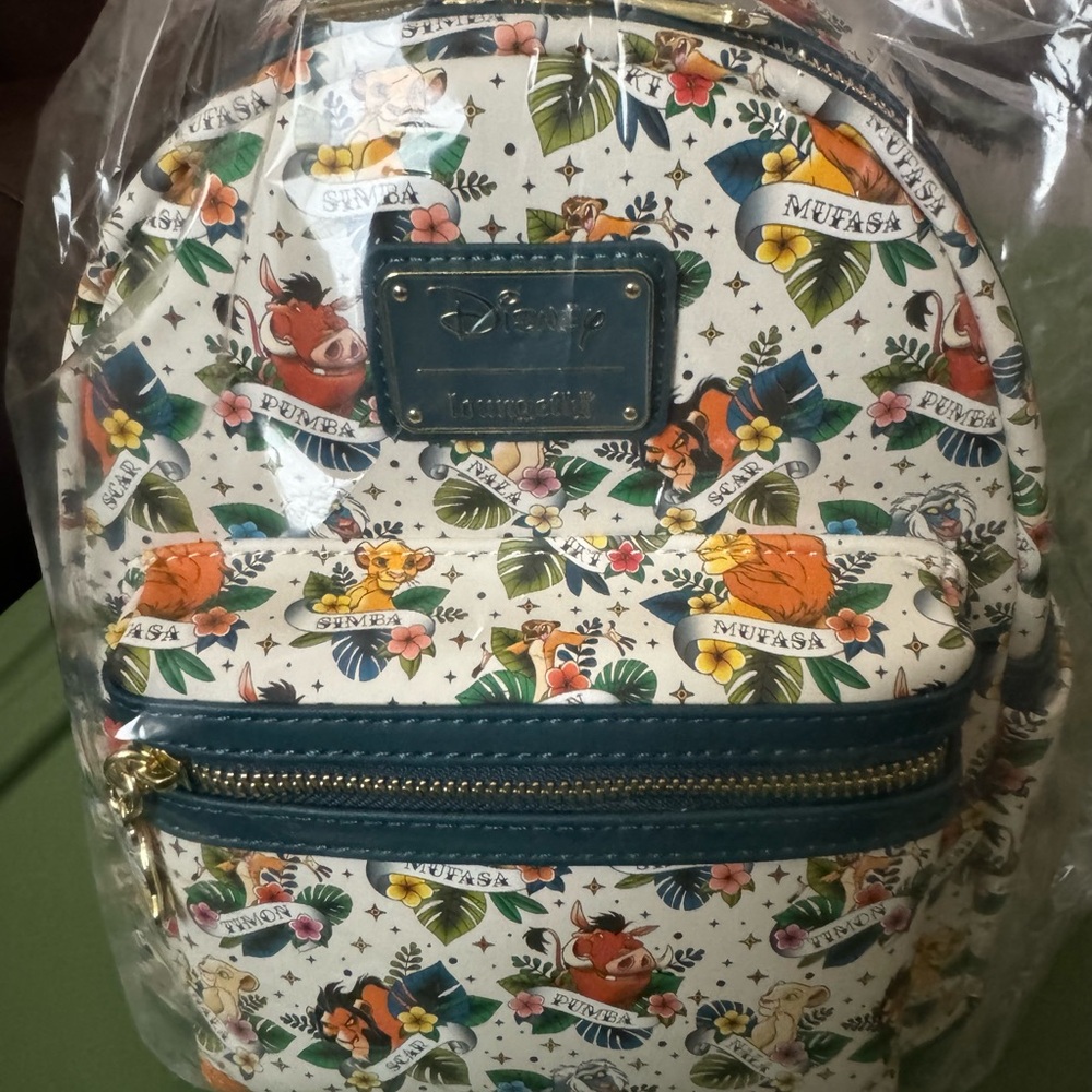 NWT Loungefly Disney Lion King Tattoo Mini Backpack - Picture 6 of 9